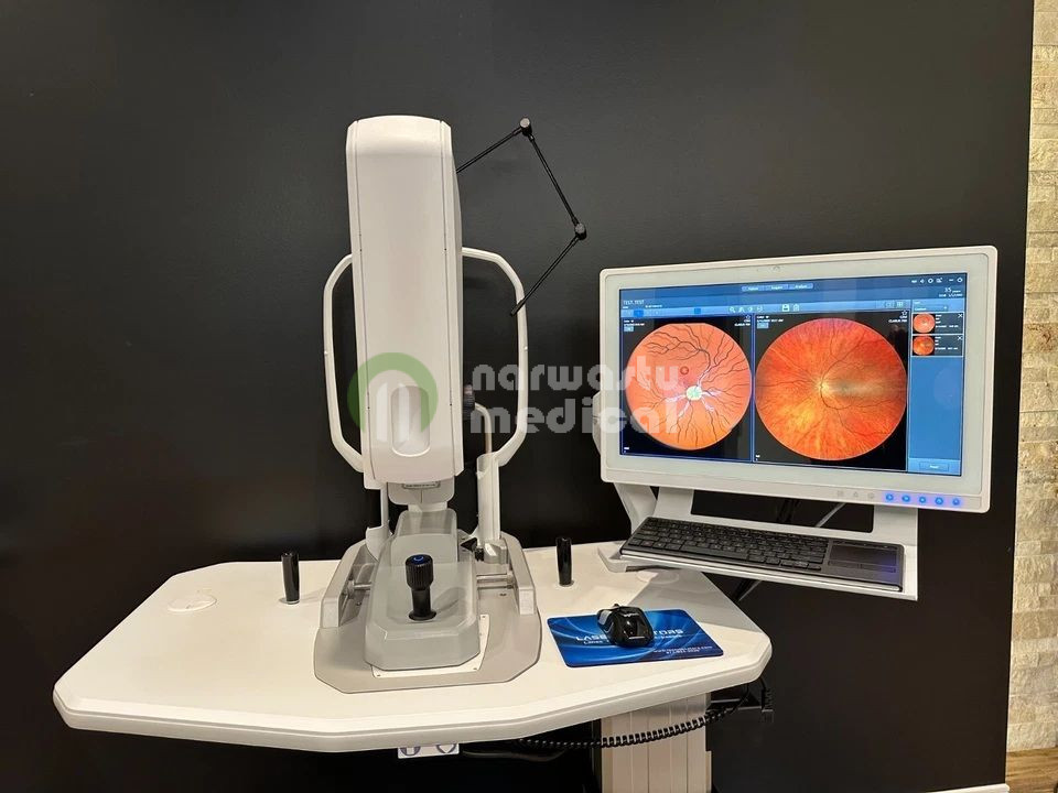 Carl Zeiss Clarus 700 Ultra Wide Field Fundus Camera